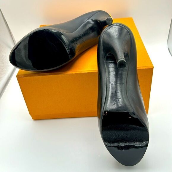 LOUIS VUITTON PATENT GOLD LOCK PLATFORM PEEP TOE PUMPS WITH BOX & DUSTBAG - Picture 12 of 14